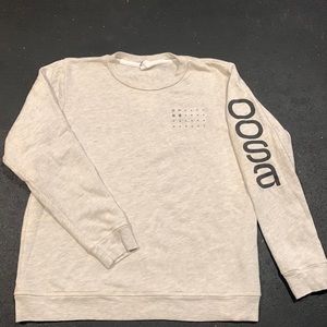 OOSA USWNT Soccer Crewneck Women’s Medium Grey Crewneck